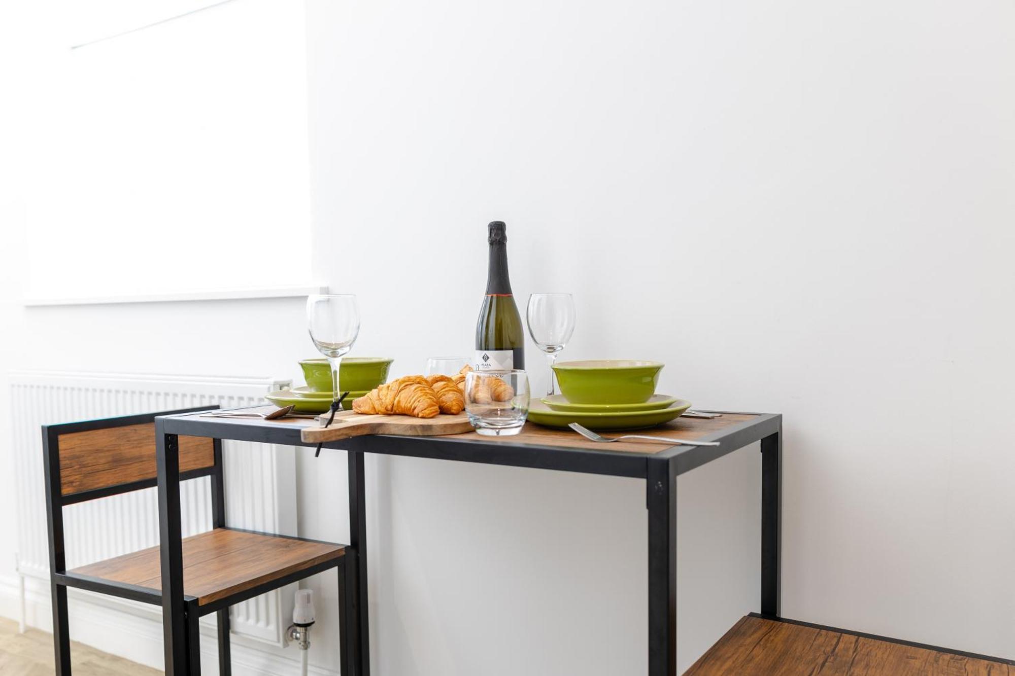 Boutique City Centre Apartments Cardiff Esterno foto