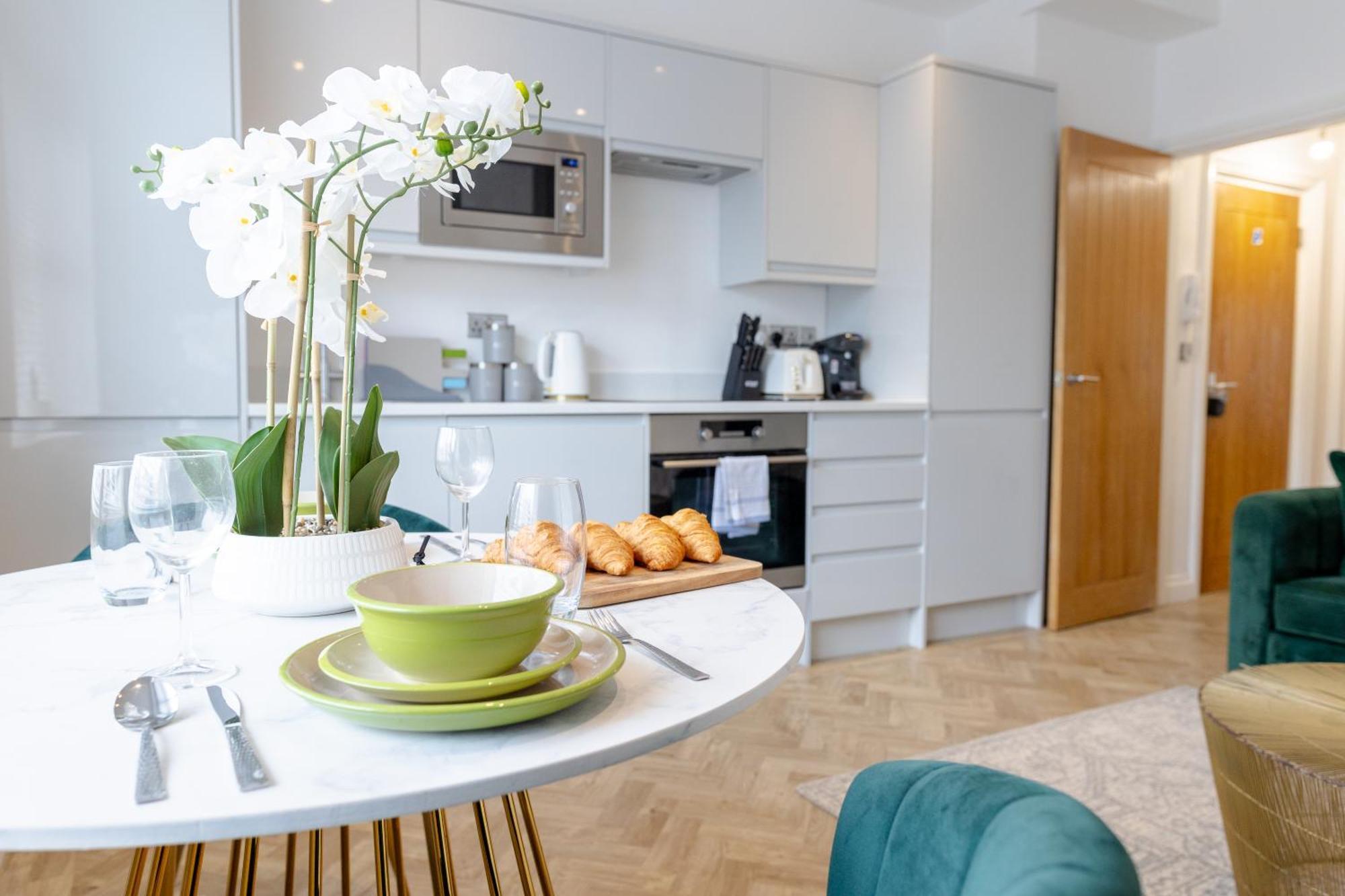 Boutique City Centre Apartments Cardiff Esterno foto