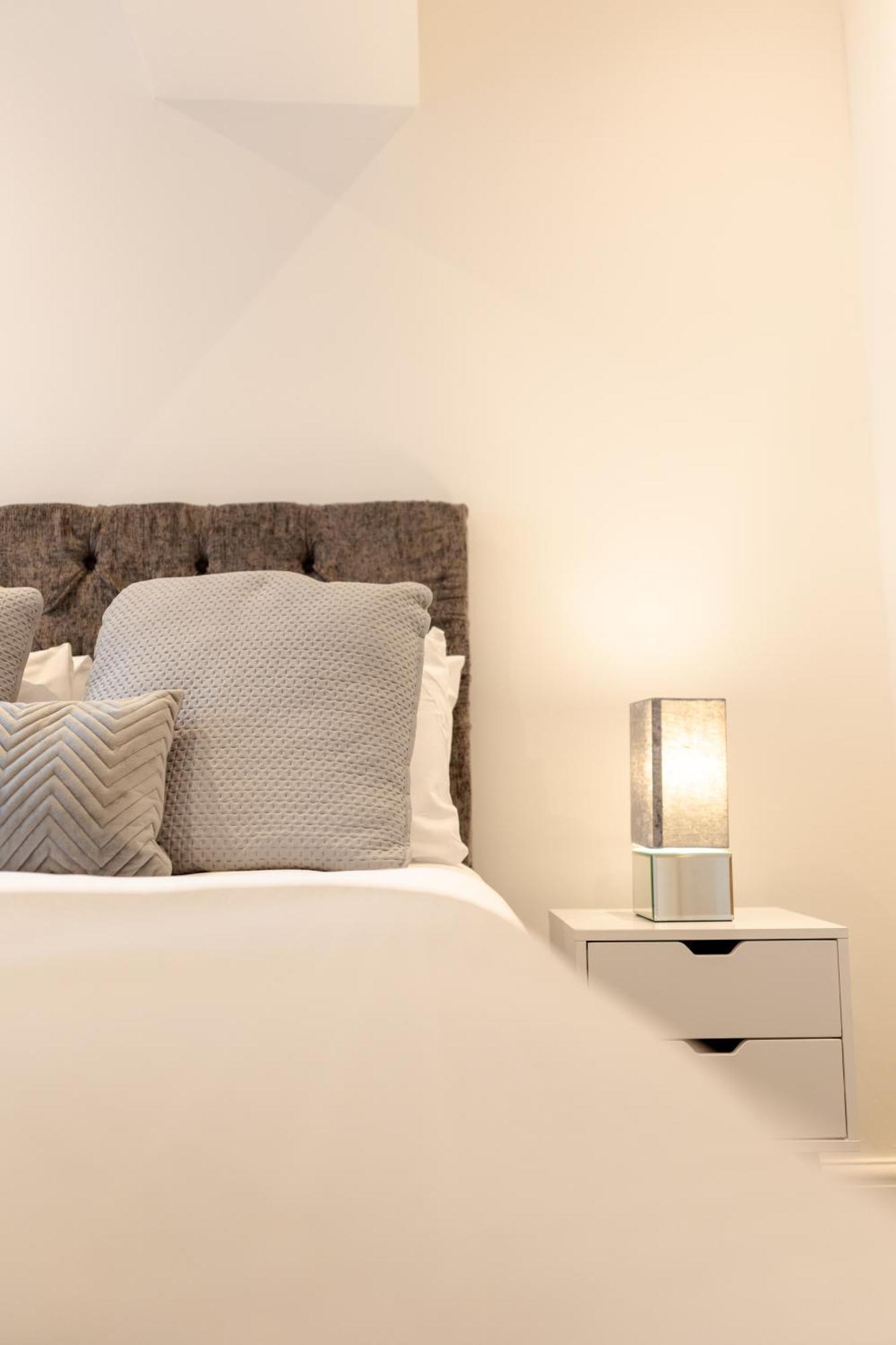 Boutique City Centre Apartments Cardiff Esterno foto